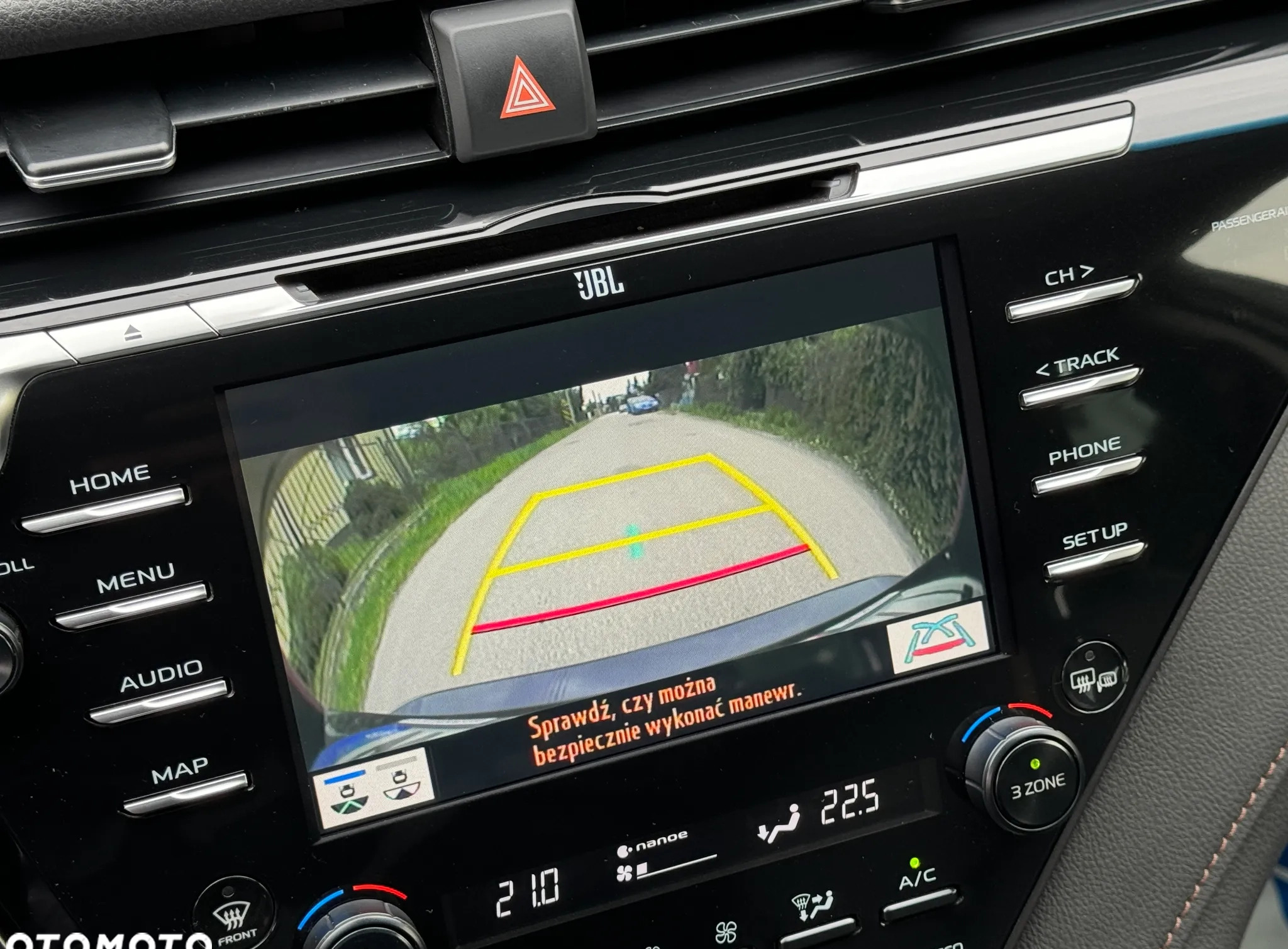 Toyota Camry cena 99999 przebieg: 162500, rok produkcji 2019 z Baranów Sandomierski małe 781